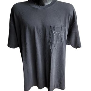 Vintage Black Camel Mens Front Pocket T-Shirt